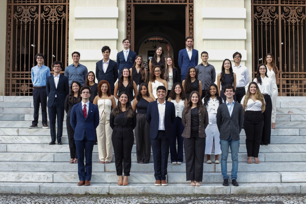 Equipe Escritório Bevilaqua na Faculdade de Direito do Recife — UFPE